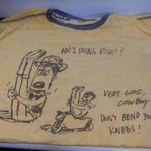 Disney - EXCLUSIVE - Toy Story 4 Woody and Forky - T-shirt & Pin